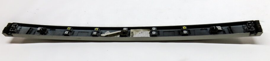 Thumbnail 7: 2010 RANGE ROVER SPORT (L320) REAR LOWER TRUNK HATCH GATE TRIM PANEL (WHITE 909)