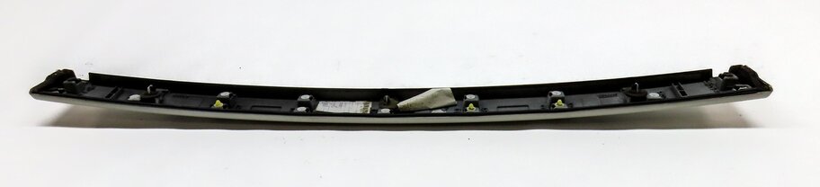 Thumbnail 8: 2010 RANGE ROVER SPORT (L320) REAR LOWER TRUNK HATCH GATE TRIM PANEL (WHITE 909)
