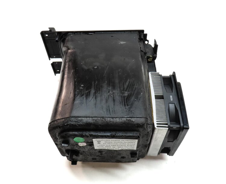 Thumbnail 6: 2010-2013 RANGE ROVER SPORT (L320) CENTER CONSOLE REFRIGERATOR COOLER BOX INSERT