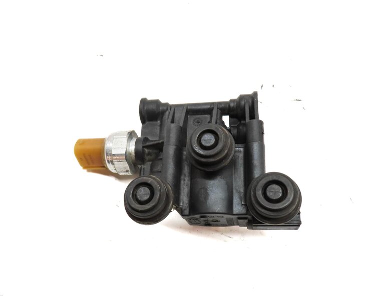Thumbnail 7: 2010 RANGE ROVER SPORT (L320) AIR SUSPENSION TRANSFER RELIEF VALVE BLOCK SET-3