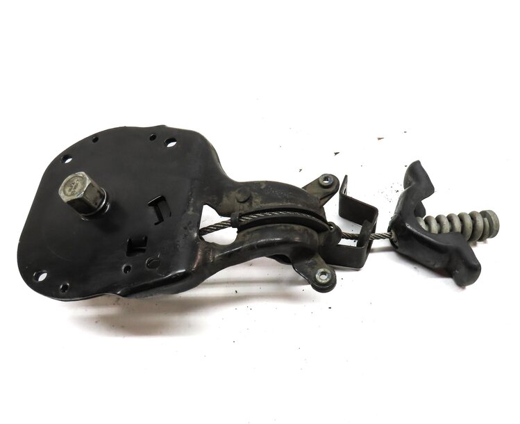 Thumbnail 6: 2010 RANGE ROVER SPORT (L320) EMERGENCY SPARE TIRE CARRIER WINCH HOLDER