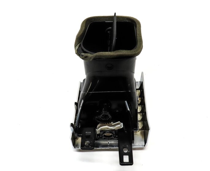 Thumbnail 5: 2010 RANGE ROVER SPORT (L320) FRONT LEFT SIDE CENTER DASH HEATER A/C AIR VENT