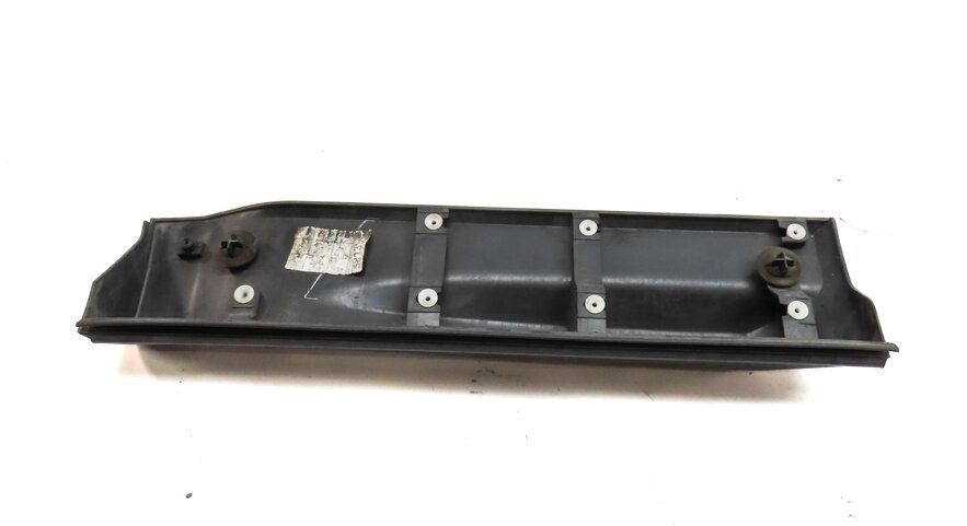 Thumbnail 5: 2010 RANGE ROVER SPORT (L320) REAR LEFT DOOR EXTERIOR MOULDING RUNNER TRIM