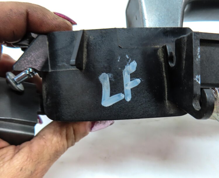 Thumbnail 6: 2010-2016 LR4 RANGE ROVER SPORT (L320) FRONT LEFT DRIVER PASSIVE DOOR HANDLE