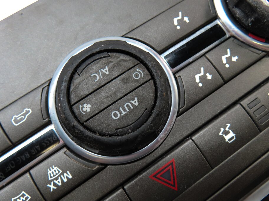 Thumbnail 10: 10-16 LR4 / RANGE ROVER SPORT (L320) FRONT HEATER A/C TEMPERATURE CONTROL PANEL