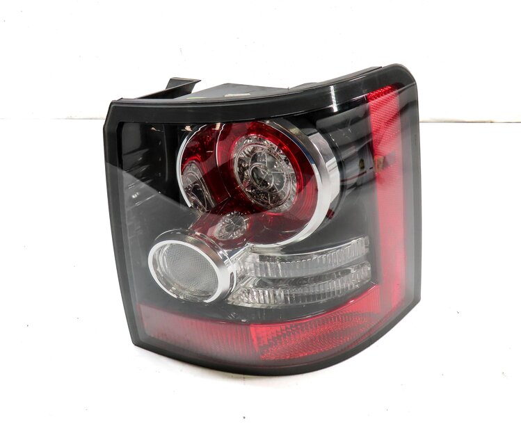Thumbnail 3: 2010-2011 RANGE ROVER SPORT (L320) RIGHT PASSENGER TAILLIGHT BRAKE LIGHT LAMP