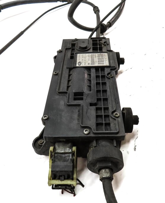 Thumbnail 5: 2010 RANGE ROVER SPORT (L320) EMERGENCY PARKING BRAKE ACTUATOR w/ CABLES