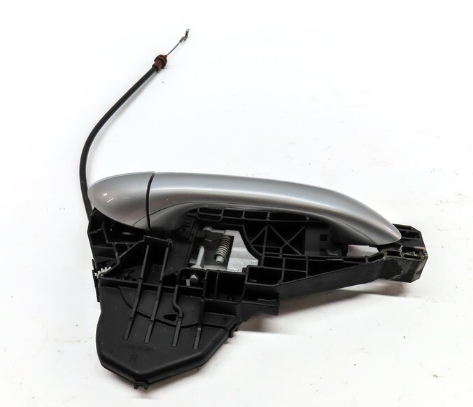 Thumbnail 2: 2008 MERCEDES GL320 (X164) FRONT RIGHT PASSENGER EXTERIOR DOOR HANDLE (SILVER)