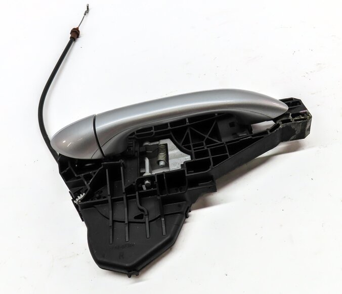 Thumbnail 3: 2008 MERCEDES GL320 (X164) FRONT RIGHT PASSENGER EXTERIOR DOOR HANDLE (SILVER)