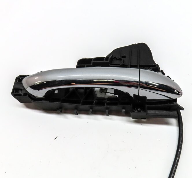 Thumbnail 4: 2008 MERCEDES GL320 (X164) REAR RIGHT EXTERIOR DOOR HANDLE (IRIDIUM SILVER 775U)