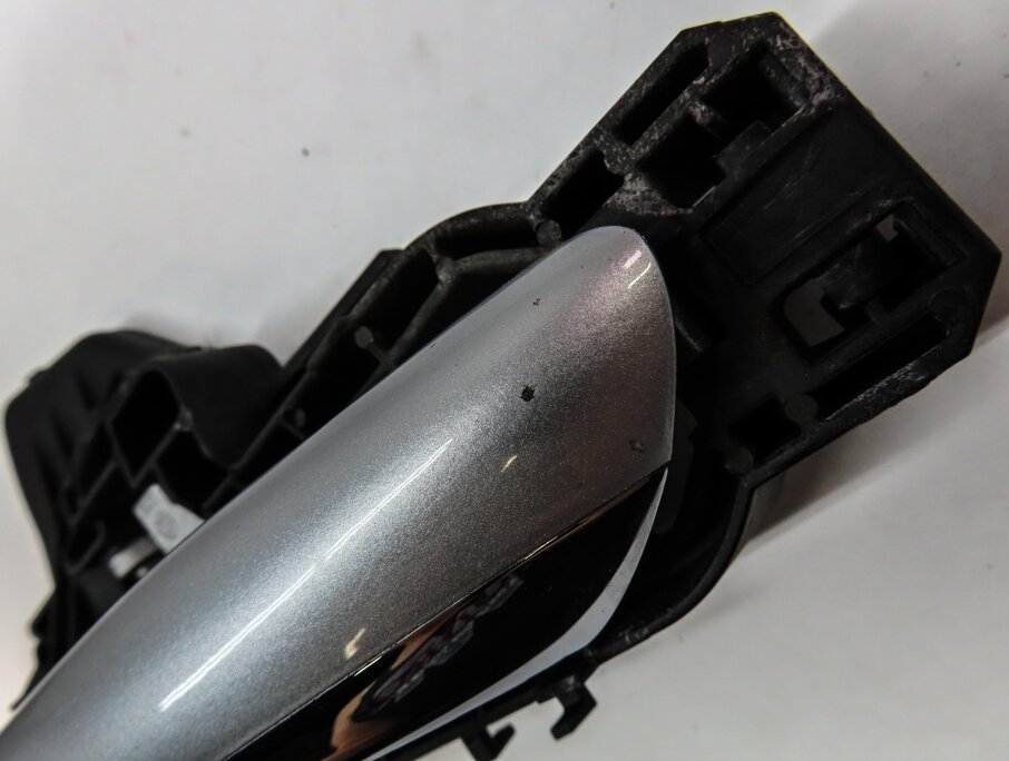 Thumbnail 7: 2008 MERCEDES GL320 (X164) REAR LEFT EXTERIOR DOOR HANDLE (IRIDIUM SILVER 775U)
