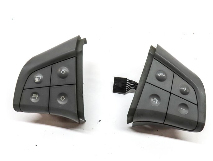 Thumbnail 2: 2008 MERCEDES GL320 (X164) LEFT & RIGHT STEERING WHEEL SWITCH BUTTON SET-2 GRAY