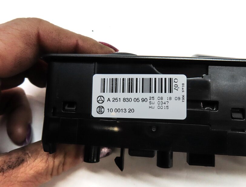 Thumbnail 6: 2006-2012 MERCEDES GL R CLASS (W251 X164) LEFT DRIVER PFOLD MASTER WINDOW SWITCH