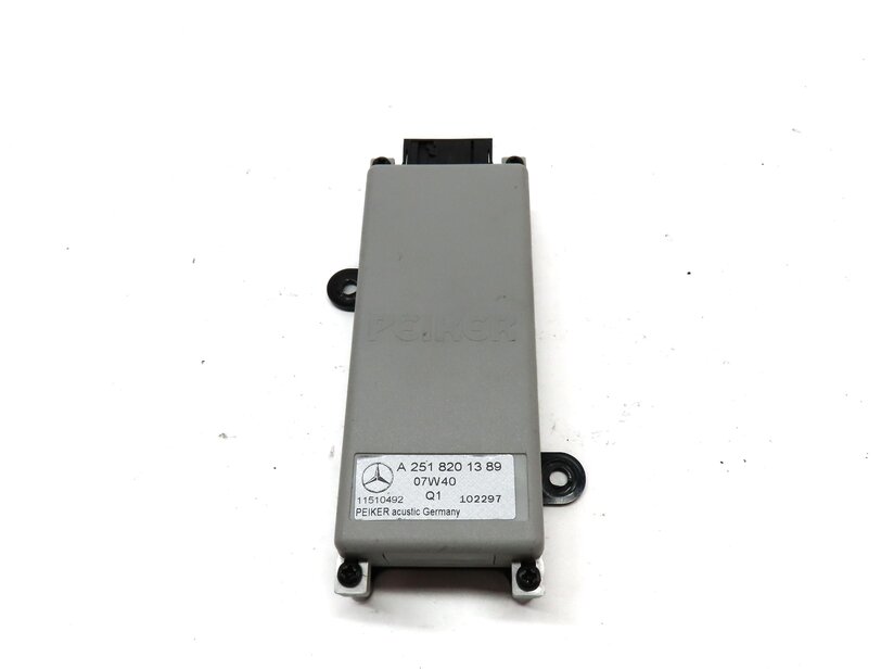 Thumbnail 2: 08-09 MERCEDES GL320 GL450 GL550 ML320 ML350 (X164 W164) RADIO ANTENNA AMPLIFIER