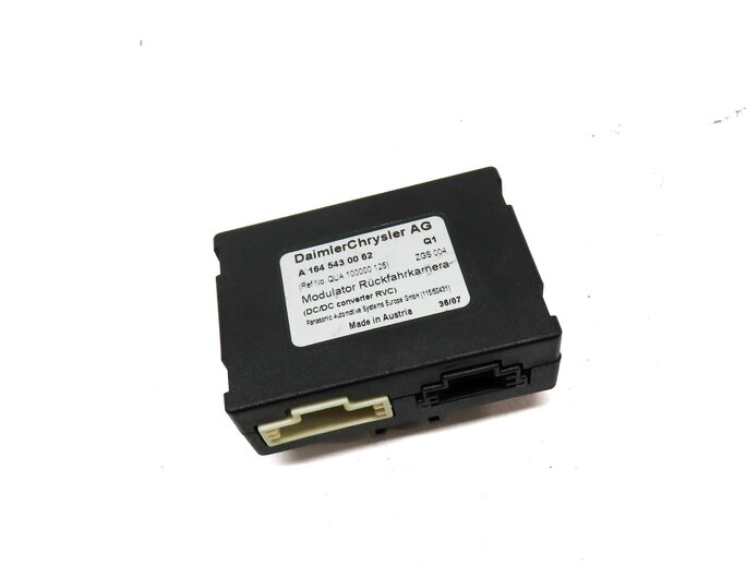 Thumbnail 3: 06-11 MERCEDES GL320 GL450 ML320 ML350 ML500 R320 R350 - REARVIEW CAMERA MODULE