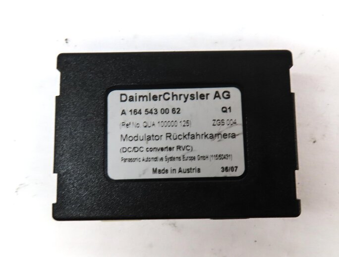 Thumbnail 4: 06-11 MERCEDES GL320 GL450 ML320 ML350 ML500 R320 R350 - REARVIEW CAMERA MODULE
