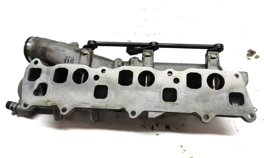 Thumbnail 6: 07-09 MB E320 GL320 ML320 R320 (X164 W164 W251) 3.0L OM642 DIESEL RIGHT MANIFOLD