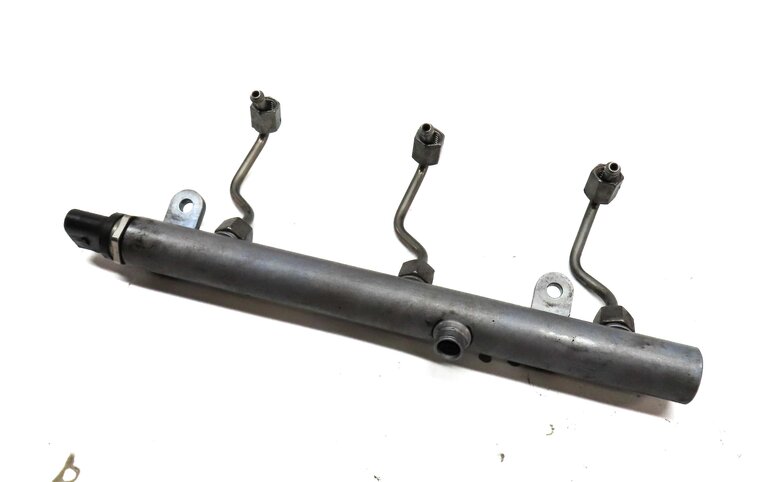 2008 MERCEDES GL320 (X164) 3.0L OM642 DIESEL ENGINE RIGHT FUEL RAIL w/ LINES