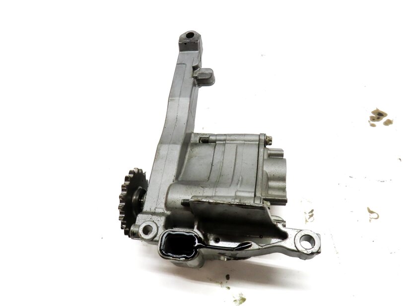 Thumbnail 6: 2008 MERCEDES GL320 (X164) 3.0L OM642 DIESEL ENGINE OIL PUMP