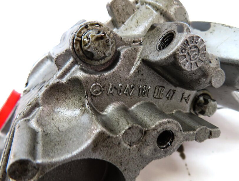 Thumbnail 9: 2008 MERCEDES GL320 (X164) 3.0L OM642 DIESEL ENGINE OIL PUMP