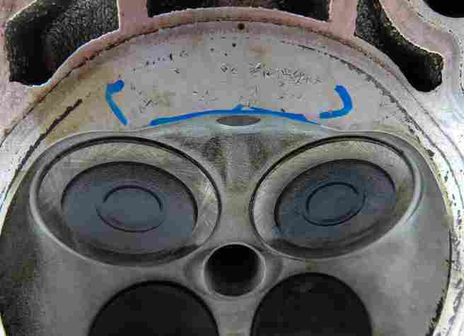 Thumbnail 10: 13-14 AUDI A8 S8 D4 4H 4.0L TURBO CEUA ENGINE RIGHT CYLINDER HEAD & VALVE COVER