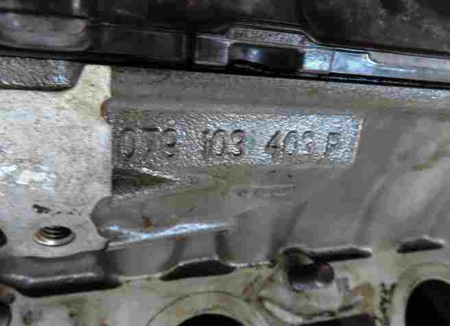 Thumbnail 8: 13-14 AUDI A8 S8 (D4 4H) 4.0L TURBO CEUA ENGINE LEFT CYLINDER HEAD & VALVE COVER