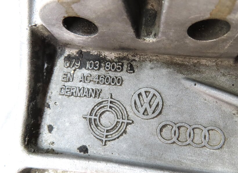 Thumbnail 10: 2013-2014 AUDI A8 S8 (D4 4H) 4.0L 4.0T TURBO CEUA ENGINE UPPER OIL PAN