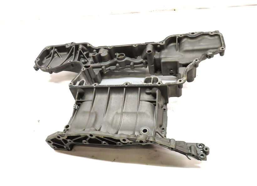 Thumbnail 5: 2013-2014 AUDI A8 S8 (D4 4H) 4.0L 4.0T TURBO CEUA ENGINE UPPER OIL PAN