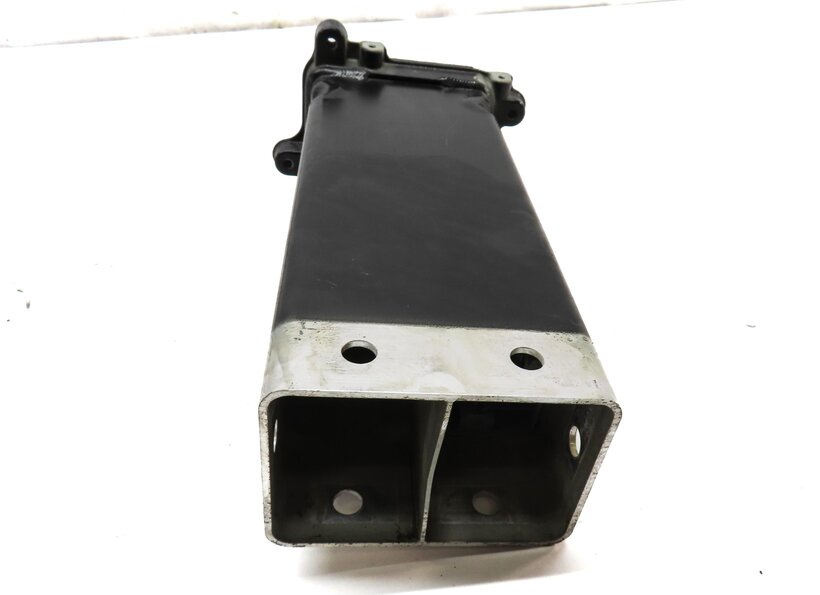 Thumbnail 8: 2013 AUDI A8 (D4 4H) FRONT LEFT & RIGHT BUMPER REINFORCEMENT BRACKET SET 2