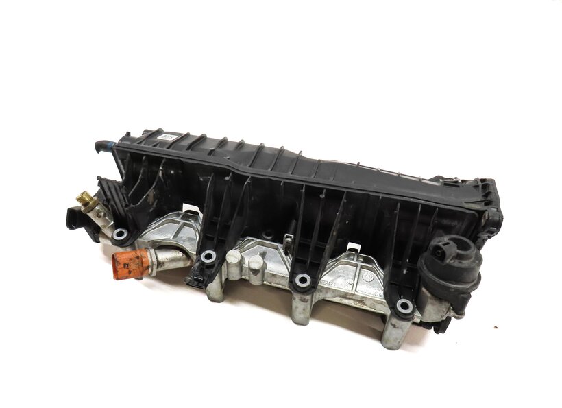 13-15 AUDI A8 S6 S7 S8 (C7 4G8 D4 4H) 4.0L ENGINE - RIGHT LOWER INTAKE MANIFOLD