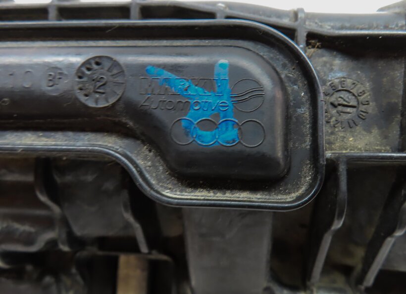 Thumbnail 8: 13-15 AUDI A8 S6 S7 S8 (C7 4G8 D4 4H) 4.0L ENGINE - RIGHT LOWER INTAKE MANIFOLD