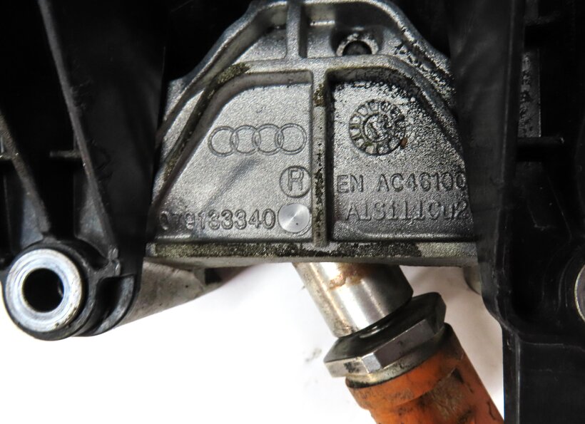 Thumbnail 9: 13-15 AUDI A8 S6 S7 S8 (C7 4G8 D4 4H) 4.0L ENGINE - LEFT LOWER INTAKE MANIFOLD