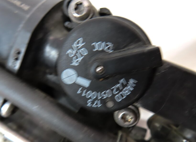 Thumbnail 10: 2007-2018 AUDI A8 S8 (D3 D4 4H) AIR SUSPENSION COMPRESSOR PUMP MOTOR
