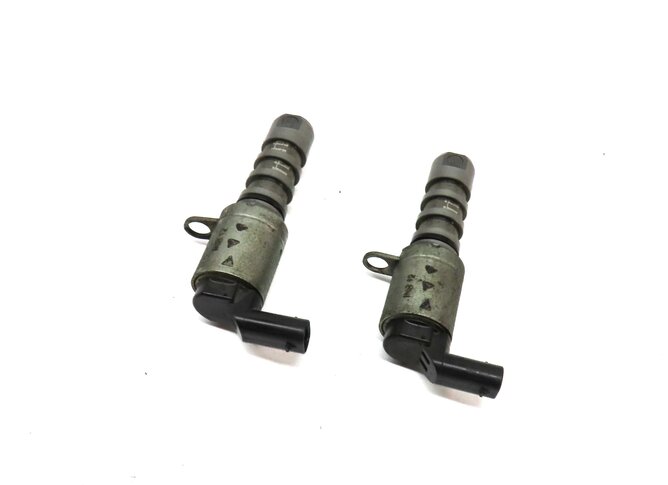 Thumbnail 1: 2013 AUDI A8 (D4 4H) 4.0L CEUA ENGINE VARIABLE VALVE VVT TIMING SOLENOID SET 2