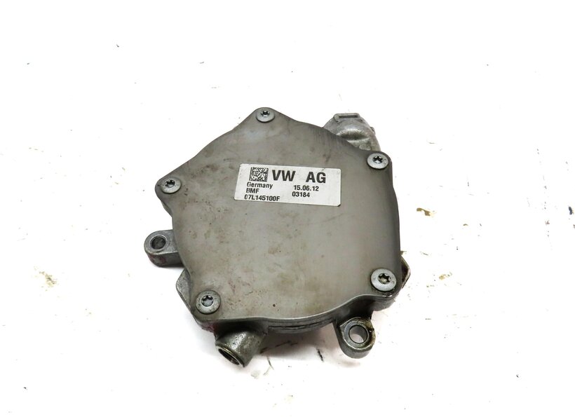 Thumbnail 5: 2013 AUDI A8 (D4 4H) 4.0L CEUA ENGINE BRAKE BOOSTER VACUUM PUMP 07L145100F
