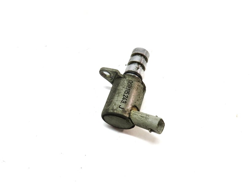 Thumbnail 1: 2013 AUDI A8 (D4 4H) 4.0L CEUA ENGINE VARIABLE VALVE TIMING SOLENOID (WHITE TOP)