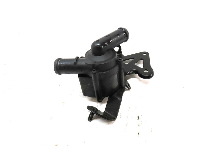 2013 AUDI A8 (D4 4H) 4.0L CEUA ENGINE AUXILIARY WATER PUMP 079965561