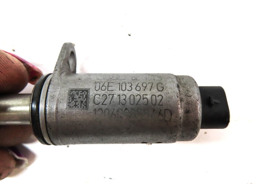Thumbnail 5: 2013 AUDI A8 D4 4H 4.0L CEUA ENGINE CAMSHAFT CAM SHAFT ADJUSTMENT SOLENOID SET 8