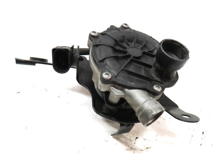 2013 AUDI A8 (D4 4H) 4.0L CEUA ENGINE AIR INJECTION SMOG PUMP 079959231C