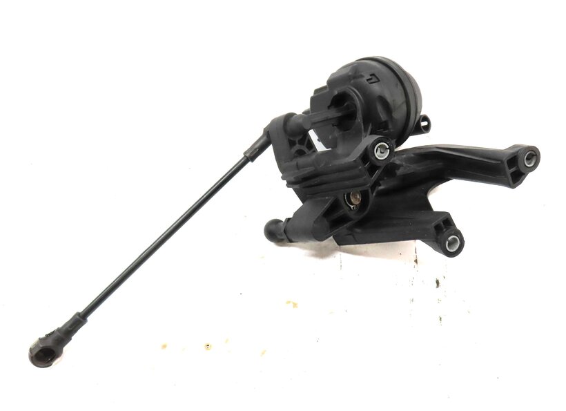 Thumbnail 4: 2013 AUDI A8 (D4 4H) 4.0L CEUA ENGINE TURBO VACUUM MOTOR ACTUATOR (RIGHT)