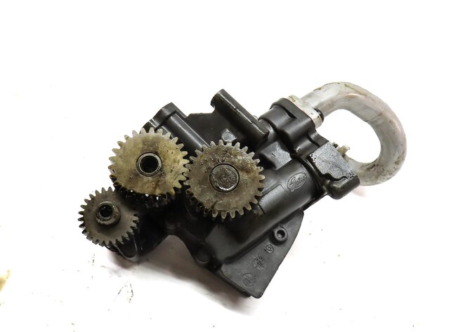 Thumbnail 1: 2013 AUDI A8 (D4 4H) 4.0L CEUA ENGINE OIL PUMP 079115103