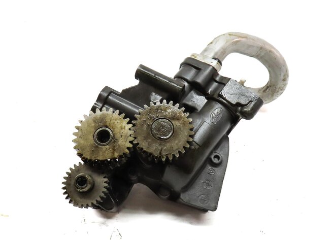 Thumbnail 2: 2013 AUDI A8 (D4 4H) 4.0L CEUA ENGINE OIL PUMP 079115103