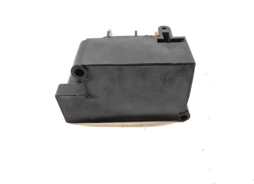 Thumbnail 5: 2013 AUDI A8 (D4 4H) AIR RIDE SUSPENSION COMPRESSOR VALVE BLOCK 4H0616013