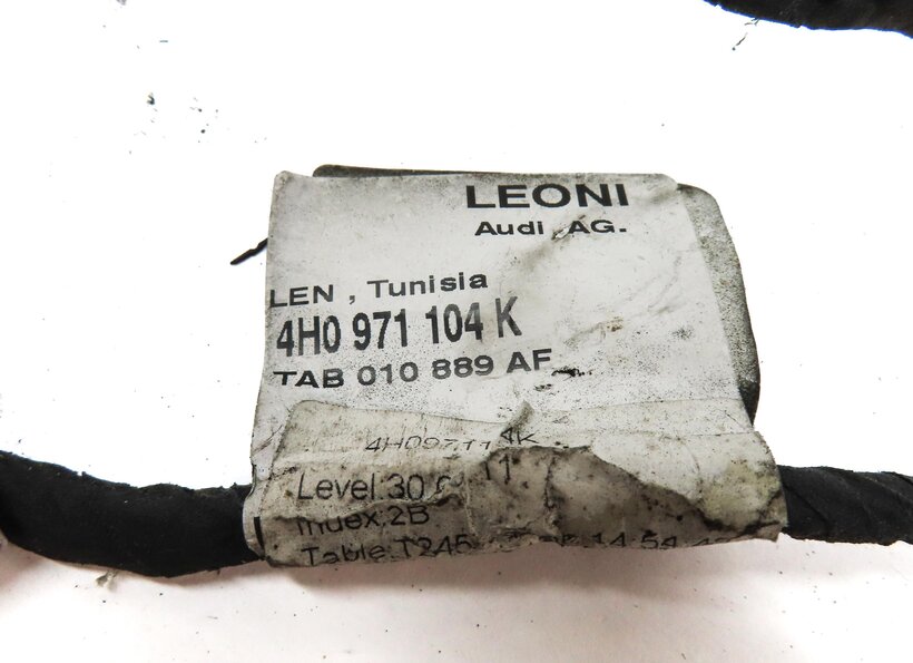 Thumbnail 4: 2013 AUDI A8 (D4 4H) REAR PARK ASSIST PDC SENSOR SET4 (BLACK) w/ WIRE HARNESS