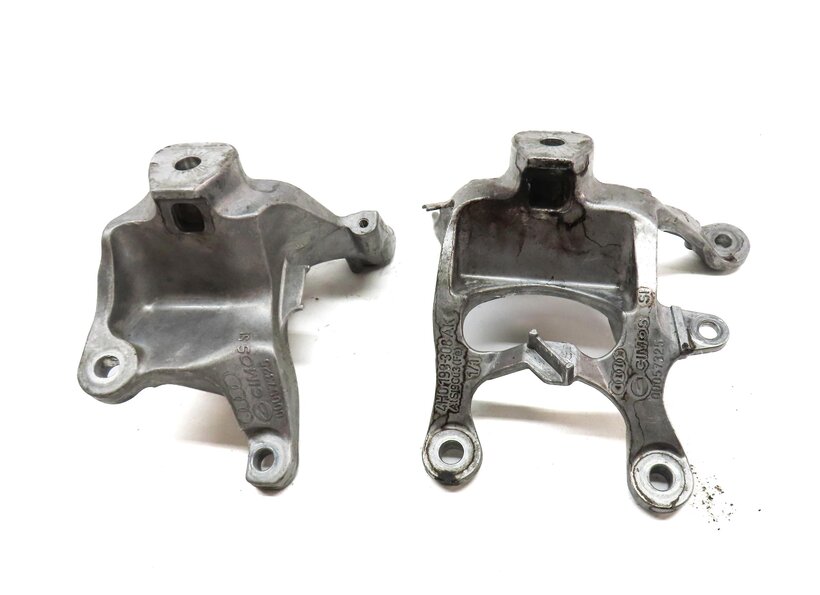 Thumbnail 2: 2013 AUDI A8 (D4 4H) 4.0L CEUA LEFT & RIGHT ENGINE MOTOR MOUNT BRACKET SET2