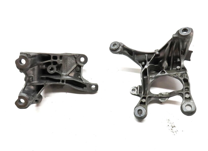 Thumbnail 4: 2013 AUDI A8 (D4 4H) 4.0L CEUA LEFT & RIGHT ENGINE MOTOR MOUNT BRACKET SET2