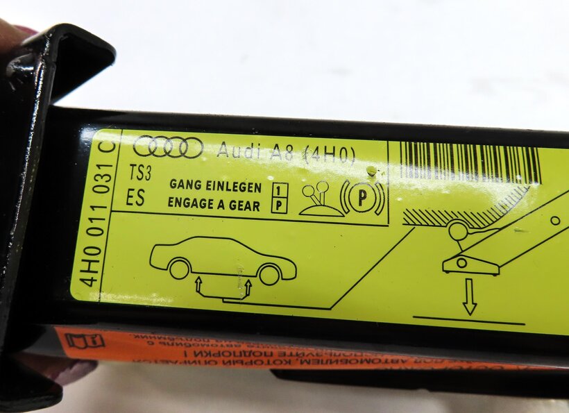 Thumbnail 4: 2011-2018 AUDI A8 S8 (D4 4H) EMERGENCY SPARE TIRE SCISSOR JACK w/ HANDLE