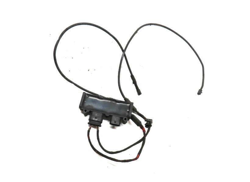 2013 AUDI A8 (D4 4H) TRUNK EASY OPEN CONTROL MODULE & WIRE SENSOR ANTENNAS