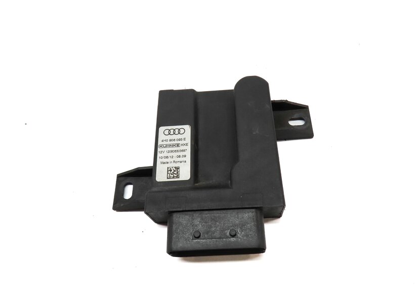 Thumbnail 2: 2013 AUDI A8 (D4 4H) 4.0L CEUA ENGINE FUEL PUMP CONTROL MODULE 4H0906093E