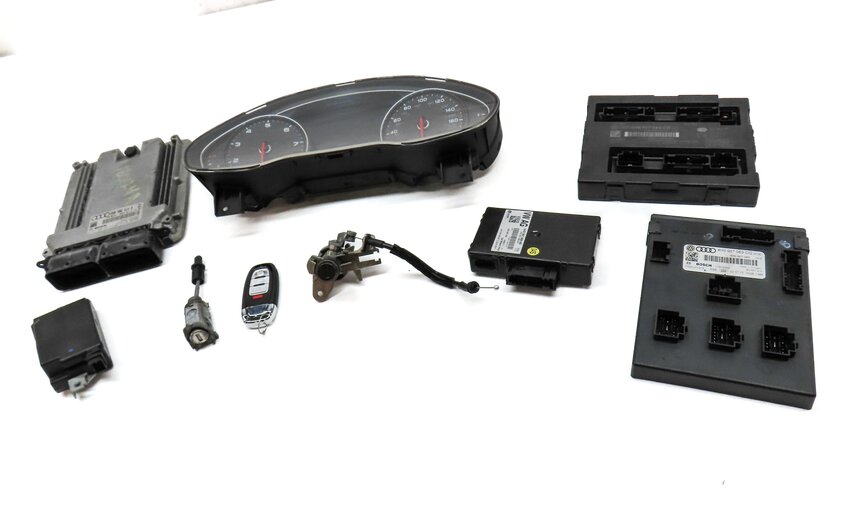 Thumbnail 6: 2013 AUDI A8 D4 4H 4.0L CEUA SPEEDOMETER IMMOBILIZER BODY ENGINE MODULE KEY SET